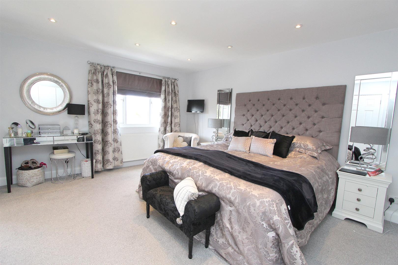 Sandy Lane South, Wallington